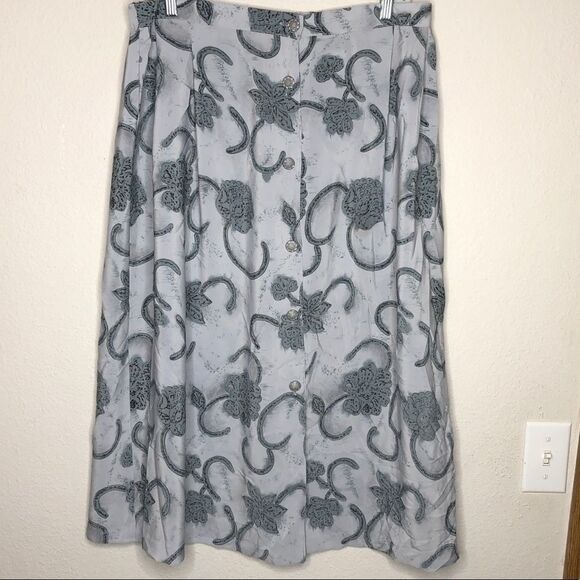 Vintage Voir Skirt Set - Picture 11 of 12